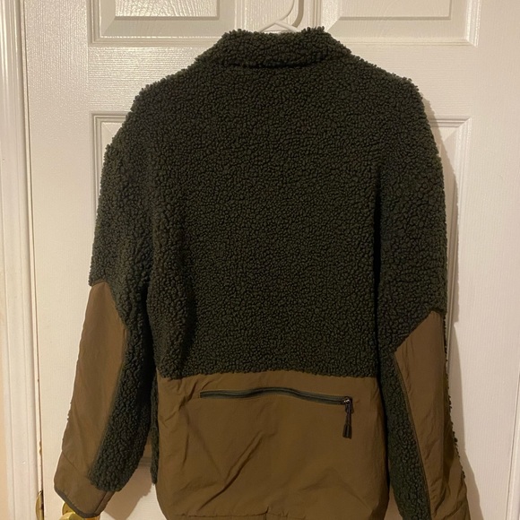 Zara Man Green Tech Sherpa (S) - Picture 2 of 2